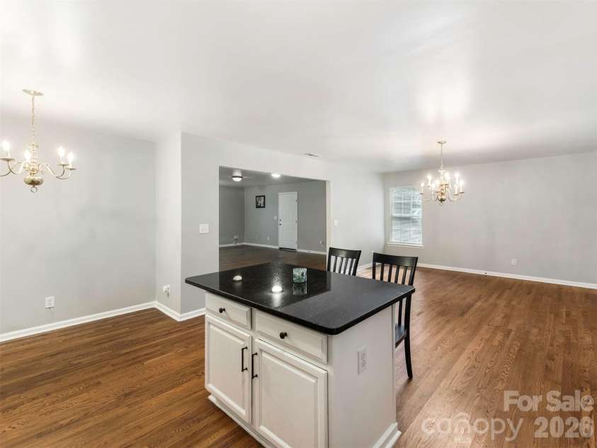 6238 King George Drive, Charlotte, NC 28213.  MLS# CAR4424656, YatesRealty ID 50836. 