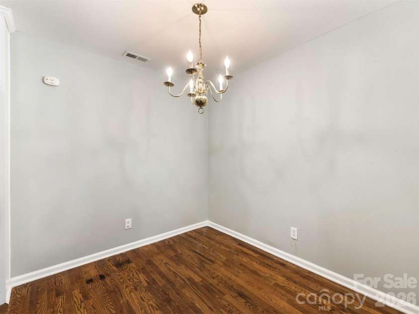 6238 King George Drive, Charlotte, NC 28213.  MLS# CAR4424656, YatesRealty ID 50836. 