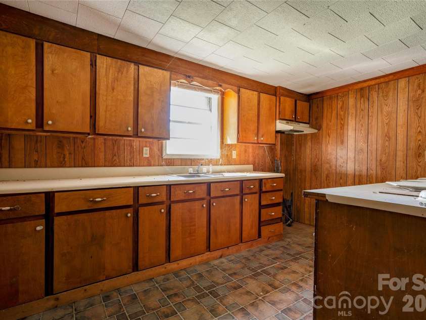 4538 Fallston Road, Fallston, NC 28150.  MLS# CAR4422755, YatesRealty ID 50839. Apartment - Kitchen
