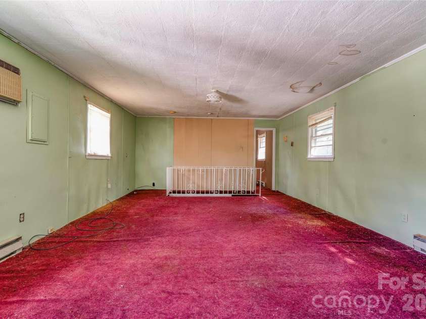 4538 Fallston Road, Fallston, NC 28150.  MLS# CAR4422755, YatesRealty ID 50839. Apartment Upper Level