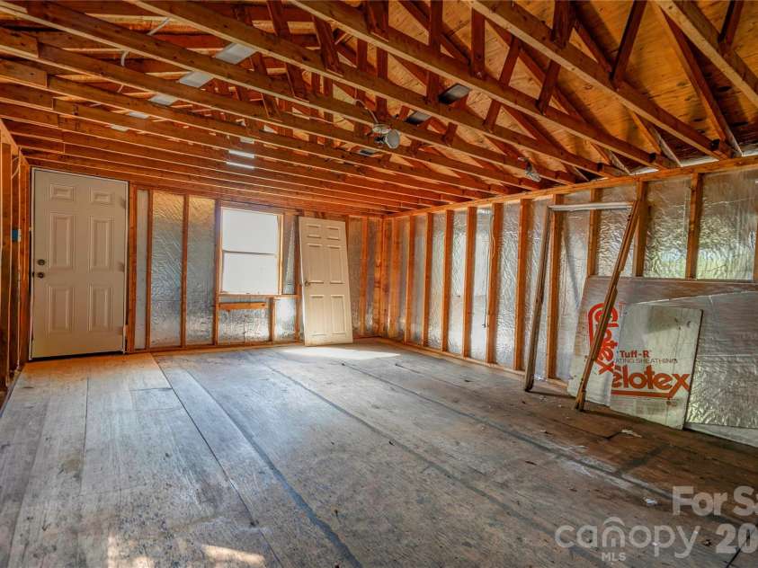 4538 Fallston Road, Fallston, NC 28150.  MLS# CAR4422755, YatesRealty ID 50839. Apartment Upper Level - Unfinished