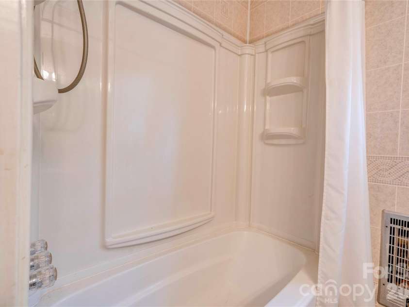 4538 Fallston Road, Fallston, NC 28150.  MLS# CAR4422755, YatesRealty ID 50839. House -Bathroom