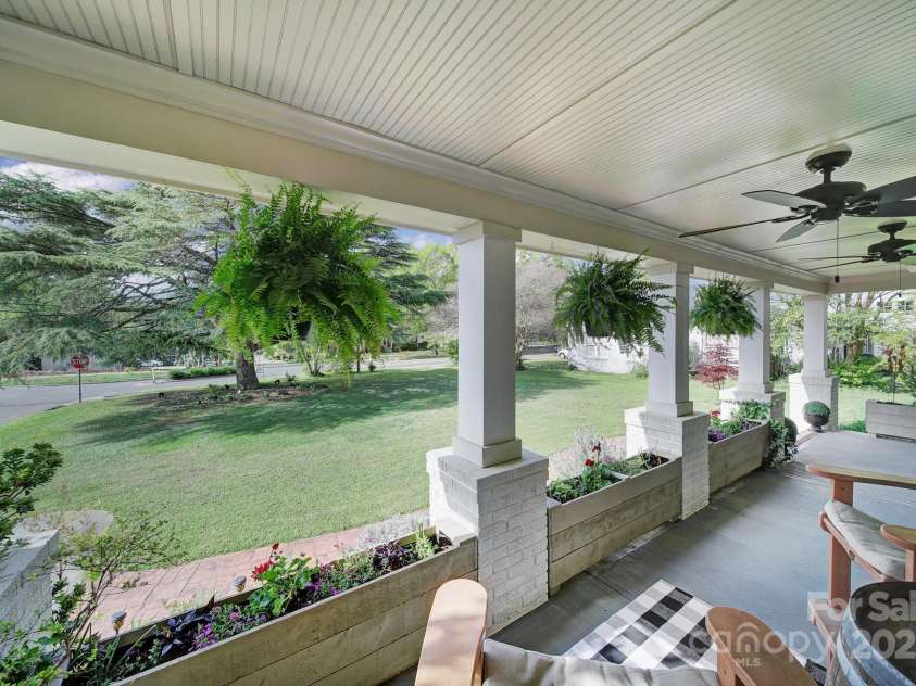 1841 Mecklenburg Avenue, Charlotte, NC 28205.  MLS# CAR4239048, YatesRealty ID 5084. 