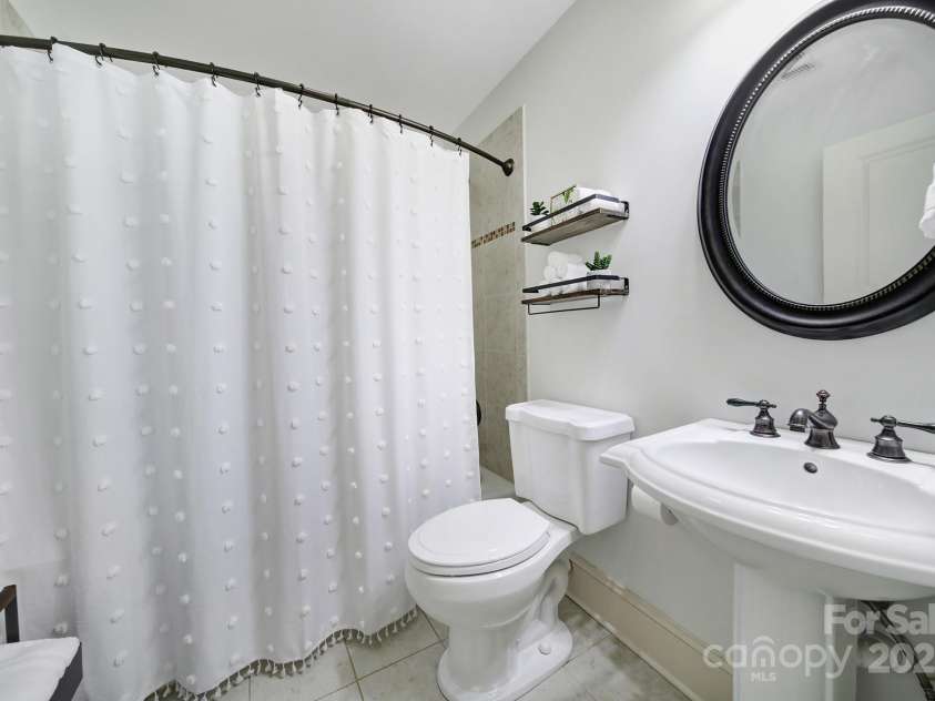 1841 Mecklenburg Avenue, Charlotte, NC 28205.  MLS# CAR4239048, YatesRealty ID 5084. 