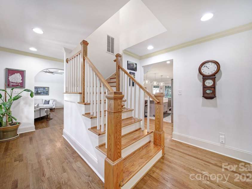 1841 Mecklenburg Avenue, Charlotte, NC 28205.  MLS# CAR4239048, YatesRealty ID 5084. 
