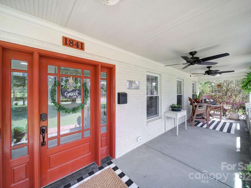 1841 Mecklenburg Avenue, Charlotte, NC 28205.  MLS# CAR4239048, YatesRealty ID 5084. Large front porch