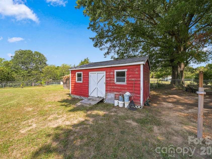 4273 Springs Road, Conover, NC 28613.  MLS# CAR4424417, YatesRealty ID 50840. 