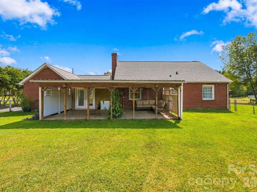 4273 Springs Road, Conover, NC 28613.  MLS# CAR4424417, YatesRealty ID 50840. 