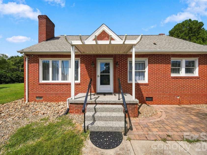 4273 Springs Road, Conover, NC 28613.  MLS# CAR4424417, YatesRealty ID 50840. 