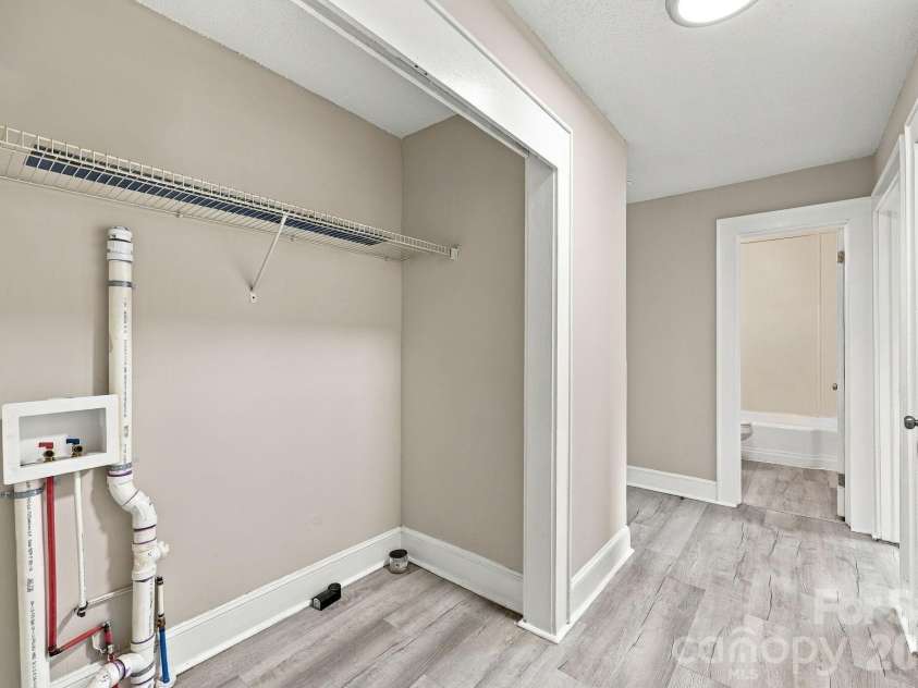 909 Rhode Island Avenue, Kannapolis, NC 28083.  MLS# CAR4424673, YatesRealty ID 50842. 