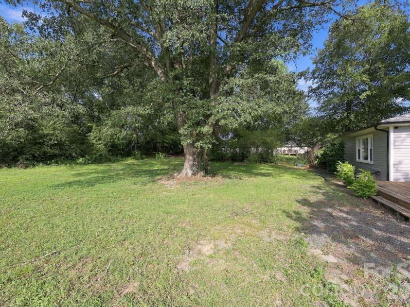 909 Rhode Island Avenue, Kannapolis, NC 28083.  MLS# CAR4424673, YatesRealty ID 50842. 