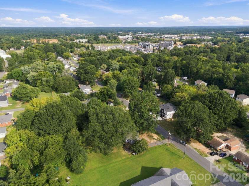 909 Rhode Island Avenue, Kannapolis, NC 28083.  MLS# CAR4424673, YatesRealty ID 50842. 