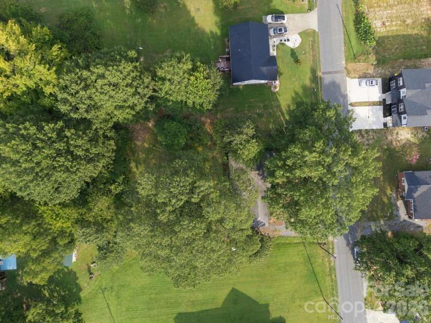 909 Rhode Island Avenue, Kannapolis, NC 28083.  MLS# CAR4424673, YatesRealty ID 50842. 