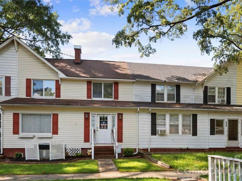 164 Spruce Street, Badin, NC 28009.  MLS# CAR4421752, YatesRealty ID 50845. 