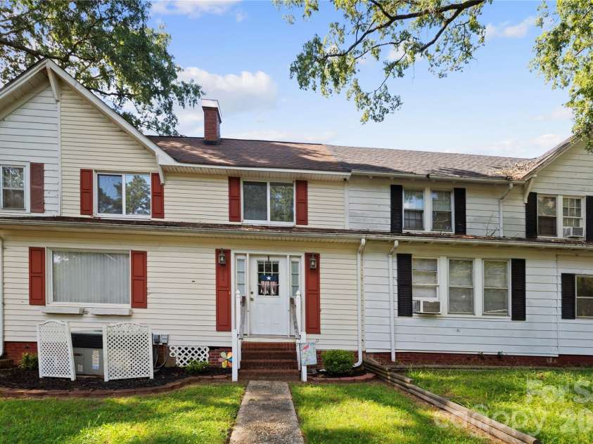 164 Spruce Street, Badin, NC 28009.  MLS# CAR4421752, YatesRealty ID 50845. 