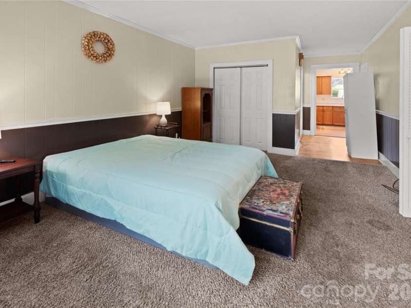 164 Spruce Street, Badin, NC 28009.  MLS# CAR4421752, YatesRealty ID 50845. 