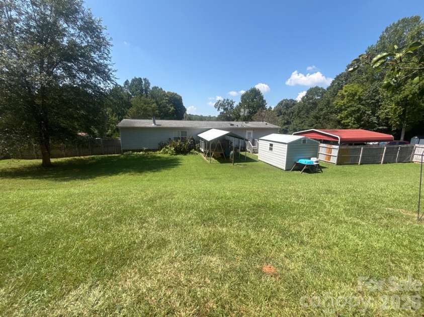 901 Grace Drive, Stanley, NC 28164.  MLS# CAR4424679, YatesRealty ID 50847. 