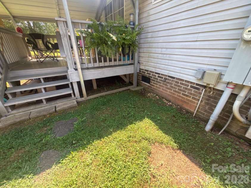 901 Grace Drive, Stanley, NC 28164.  MLS# CAR4424679, YatesRealty ID 50847. 