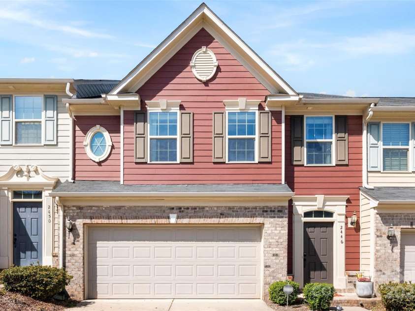 2446 Alyssa Lane, Charlotte, NC 28208.  MLS# CAR4238464, YatesRealty ID 5085. 