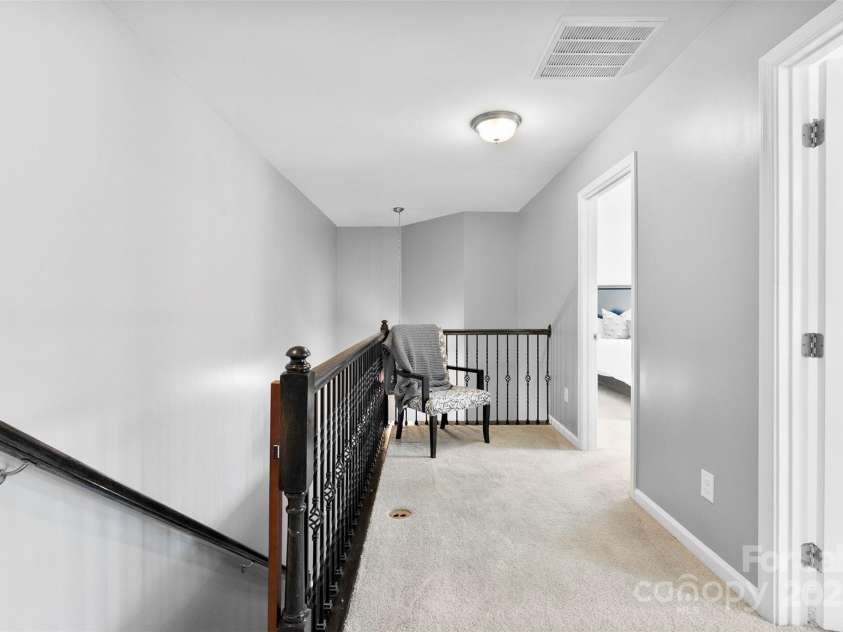 2446 Alyssa Lane, Charlotte, NC 28208.  MLS# CAR4238464, YatesRealty ID 5085. 