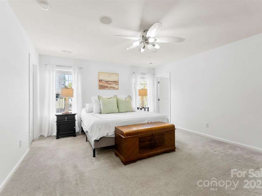 2446 Alyssa Lane, Charlotte, NC 28208.  MLS# CAR4238464, YatesRealty ID 5085. 