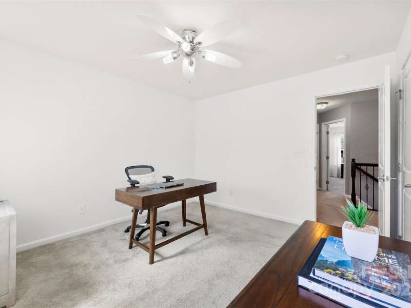 2446 Alyssa Lane, Charlotte, NC 28208.  MLS# CAR4238464, YatesRealty ID 5085. 