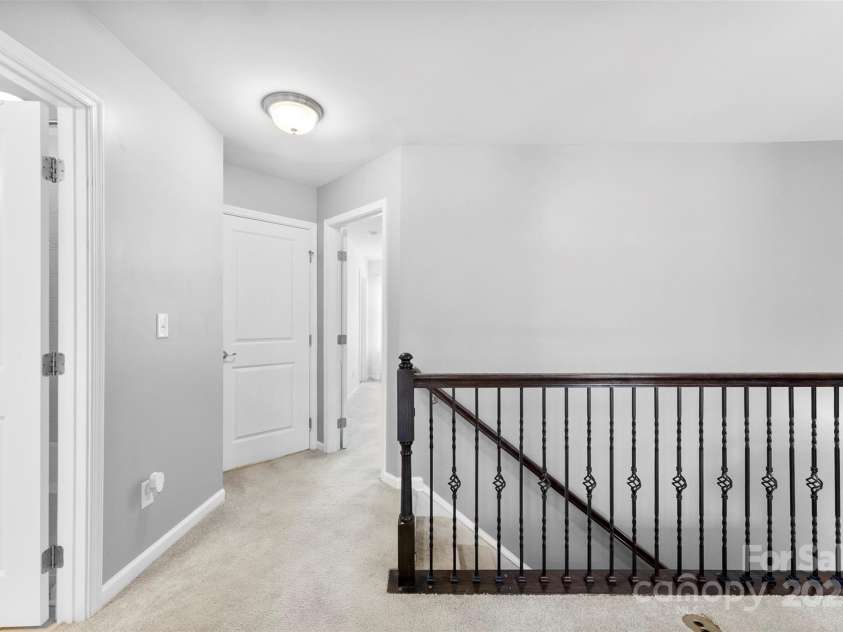 2446 Alyssa Lane, Charlotte, NC 28208.  MLS# CAR4238464, YatesRealty ID 5085. 
