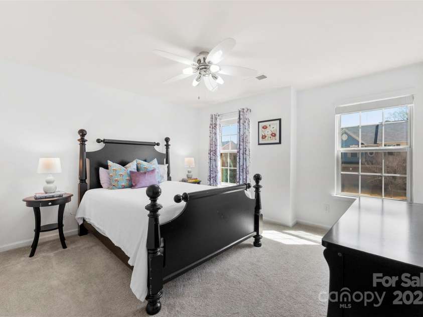 2446 Alyssa Lane, Charlotte, NC 28208.  MLS# CAR4238464, YatesRealty ID 5085. 