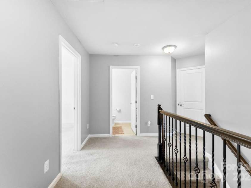 2446 Alyssa Lane, Charlotte, NC 28208.  MLS# CAR4238464, YatesRealty ID 5085. 