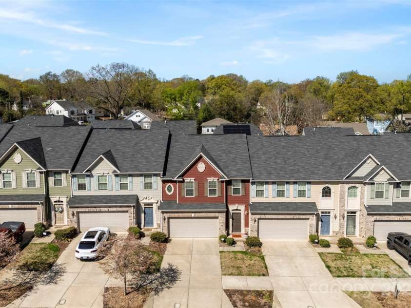 2446 Alyssa Lane, Charlotte, NC 28208.  MLS# CAR4238464, YatesRealty ID 5085. 