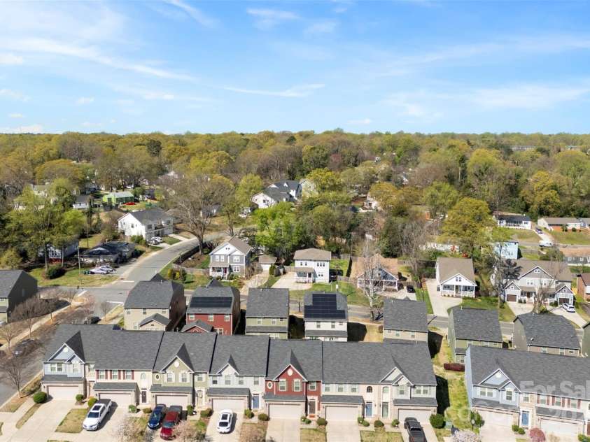 2446 Alyssa Lane, Charlotte, NC 28208.  MLS# CAR4238464, YatesRealty ID 5085. 
