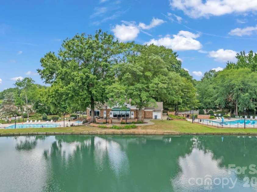7004 Quail Hill Road, Charlotte, NC 28210.  MLS# CAR4349356, YatesRealty ID 5085. 