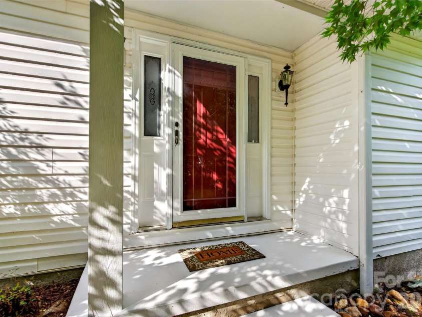 69 Sunwest Drive, Arden, NC 28704.  MLS# CAR4424300, YatesRealty ID 50854. 