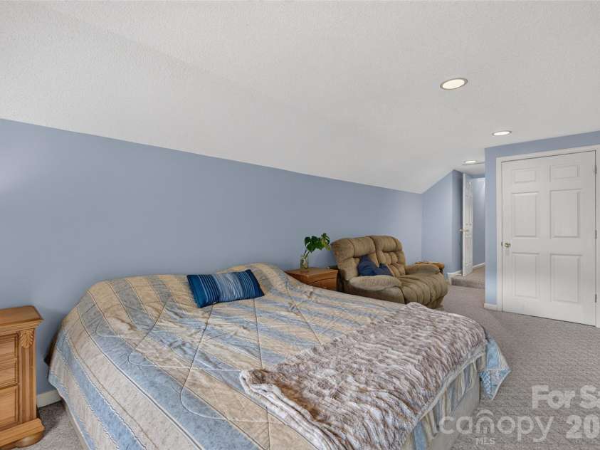69 Sunwest Drive, Arden, NC 28704.  MLS# CAR4424300, YatesRealty ID 50854. 
