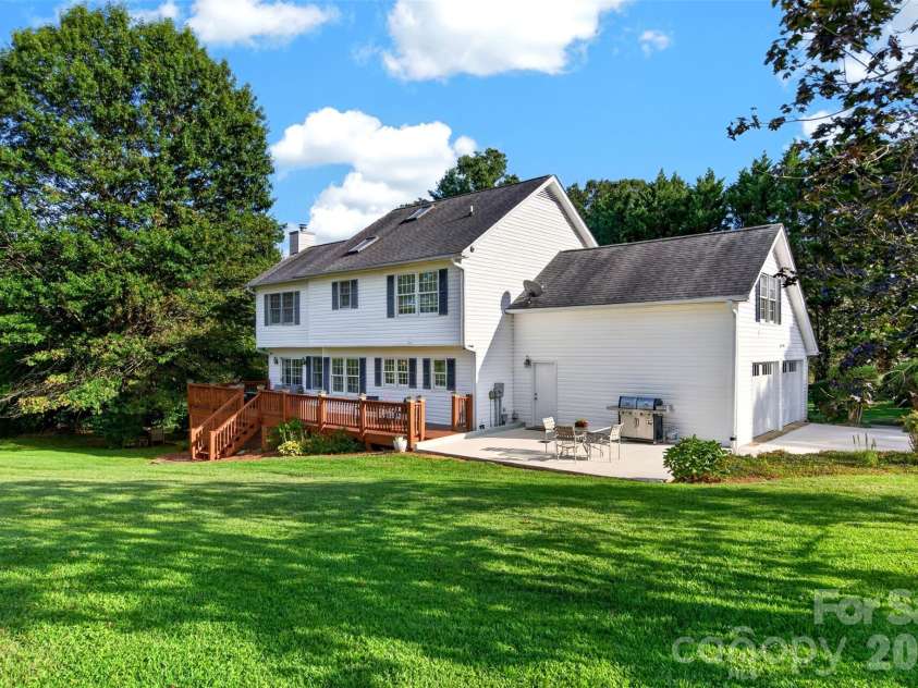 69 Sunwest Drive, Arden, NC 28704.  MLS# CAR4424300, YatesRealty ID 50854. Beautiful Lot