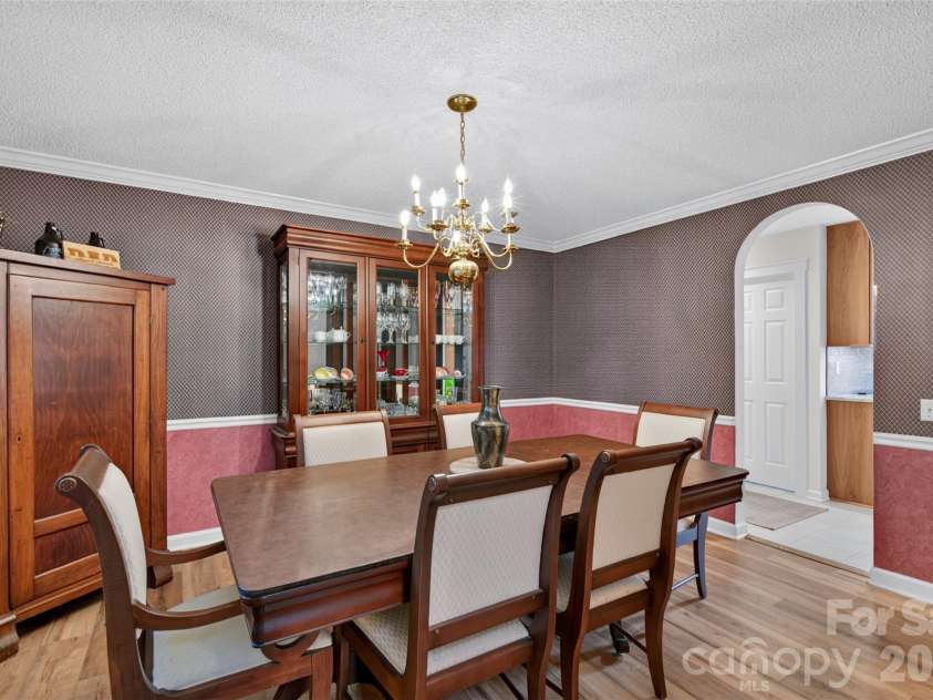 69 Sunwest Drive, Arden, NC 28704.  MLS# CAR4424300, YatesRealty ID 50854. Dining Room