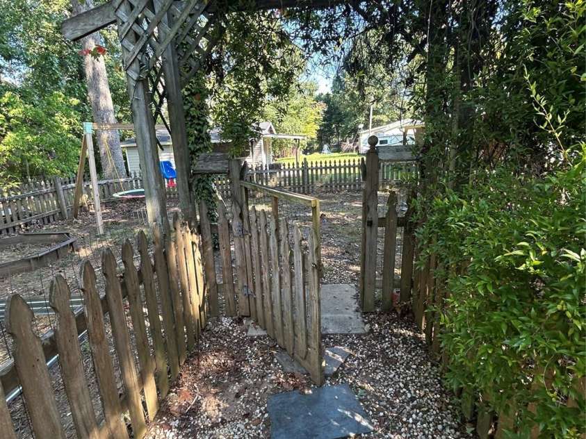 1610 Springhaven Circle, Albemarle, NC 28001.  MLS# CAR4424212, YatesRealty ID 50856. Fenced yard area