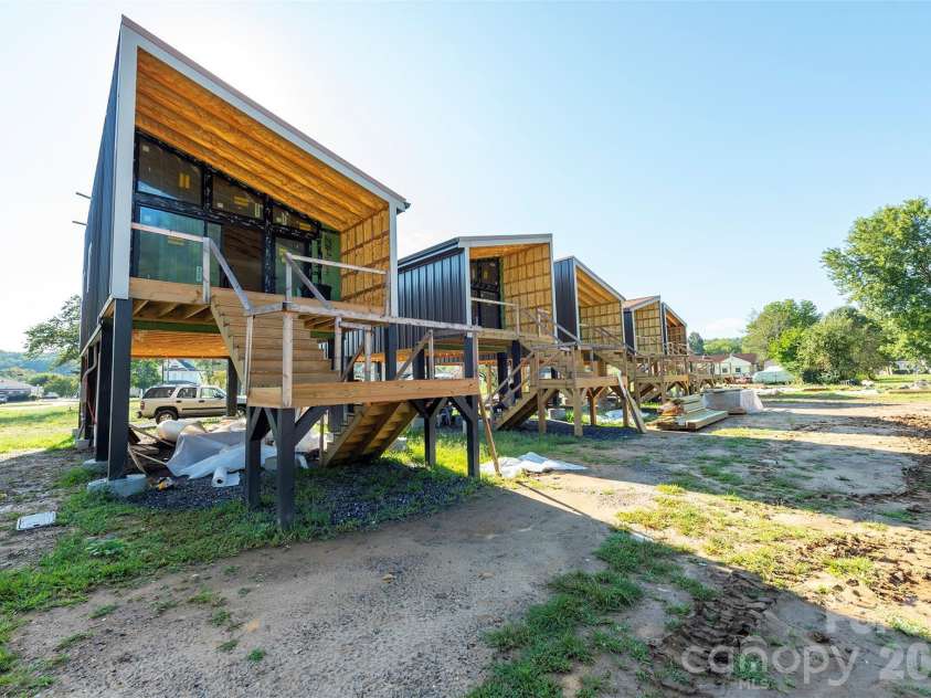 73 Mitchell Street, Old Fort, NC 28762.  MLS# CAR4423074, YatesRealty ID 50857. 