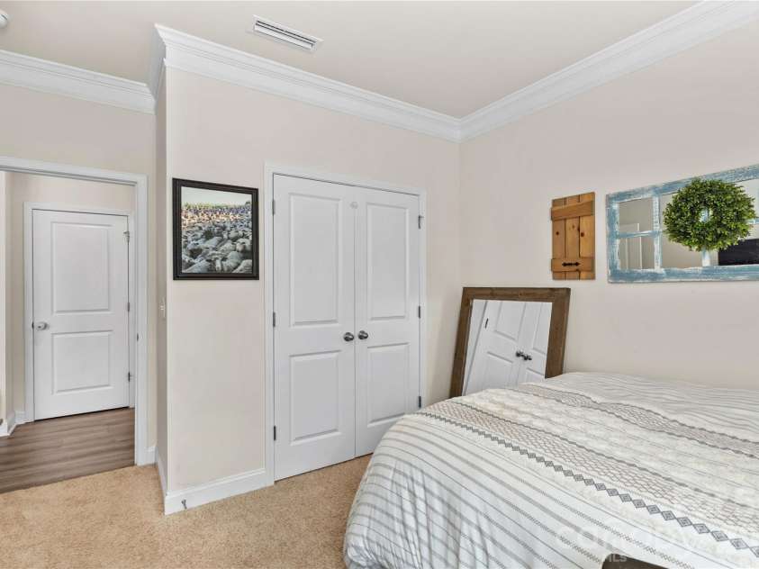 117 Candlelight Way, Mooresville, NC 28115.  MLS# CAR4424260, YatesRealty ID 50858. 