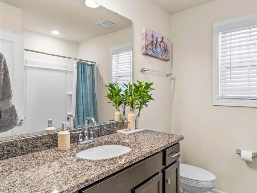 117 Candlelight Way, Mooresville, NC 28115.  MLS# CAR4424260, YatesRealty ID 50858. Full Bath 3