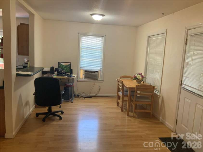 17 Buttonwood Court, Asheville, NC 28806.  MLS# CAR4424729, YatesRealty ID 50860. 