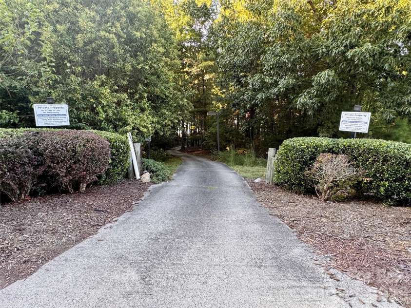 141 Clearview Road, Rock Hill, SC 29732.  MLS# CAR4423669, YatesRealty ID 50863. 