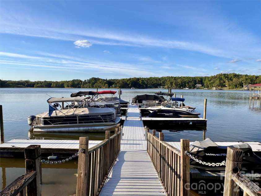141 Clearview Road, Rock Hill, SC 29732.  MLS# CAR4423669, YatesRealty ID 50863. 