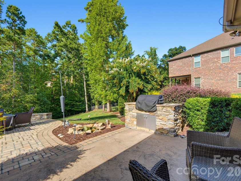 270 San Agustin Drive, Mooresville, NC 28117.  MLS# CAR4423681, YatesRealty ID 50864. 