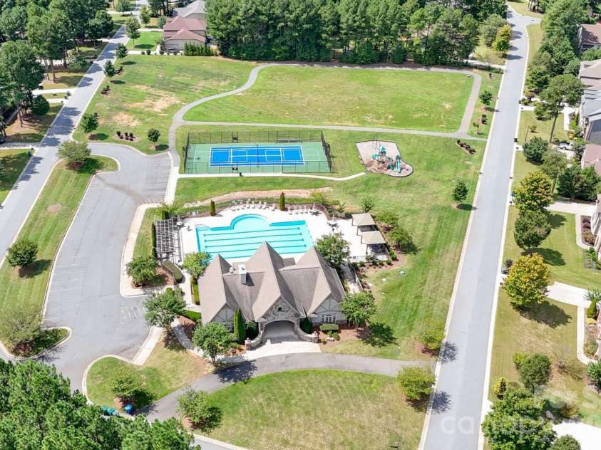 270 San Agustin Drive, Mooresville, NC 28117.  MLS# CAR4423681, YatesRealty ID 50864. 