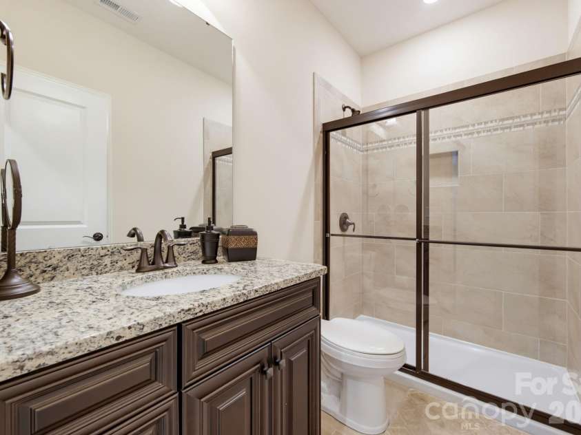 270 San Agustin Drive, Mooresville, NC 28117.  MLS# CAR4423681, YatesRealty ID 50864. Full bath 3
