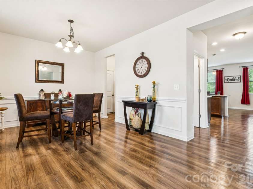 9002 Willowfield Drive, Charlotte, NC 28269.  MLS# CAR4424238, YatesRealty ID 50865. 