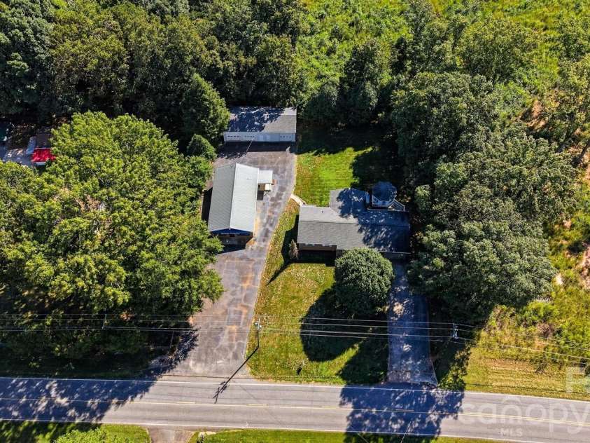 3070 Startown Road, Newton, NC 28658.  MLS# CAR4421474, YatesRealty ID 50866. 