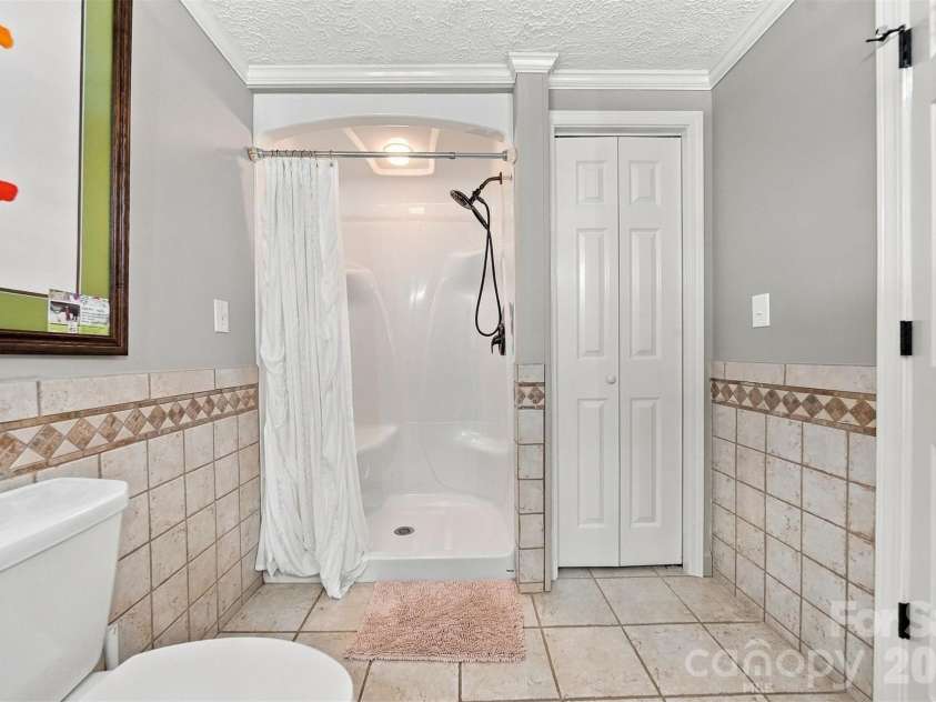 3070 Startown Road, Newton, NC 28658.  MLS# CAR4421474, YatesRealty ID 50866. 
