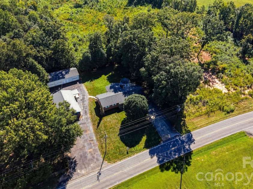 3070 Startown Road, Newton, NC 28658.  MLS# CAR4421474, YatesRealty ID 50866. 